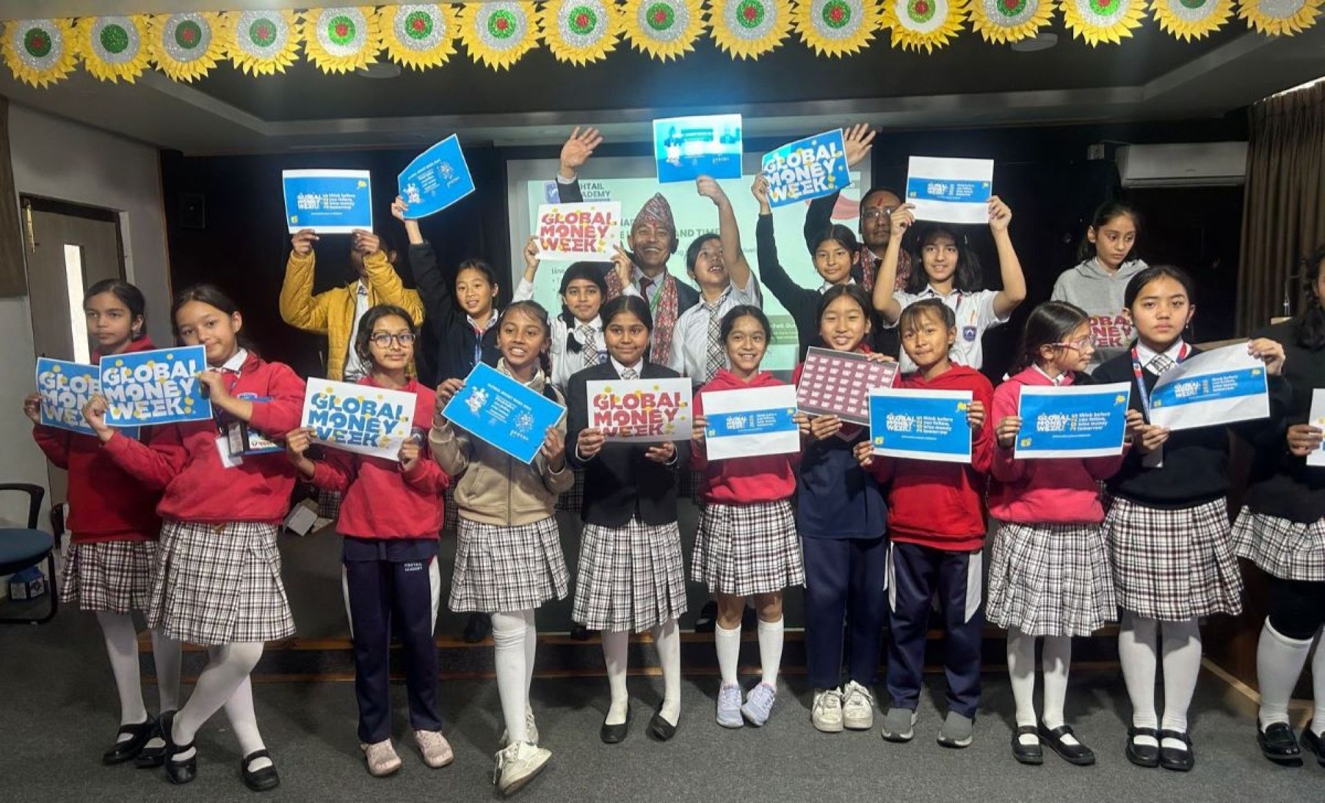 ग्लोबल मनी विक-२०२५ : पोखरा रोयलको विद्यार्थी लक्षित वित्तीय साक्षरता अभिमुखीकरण